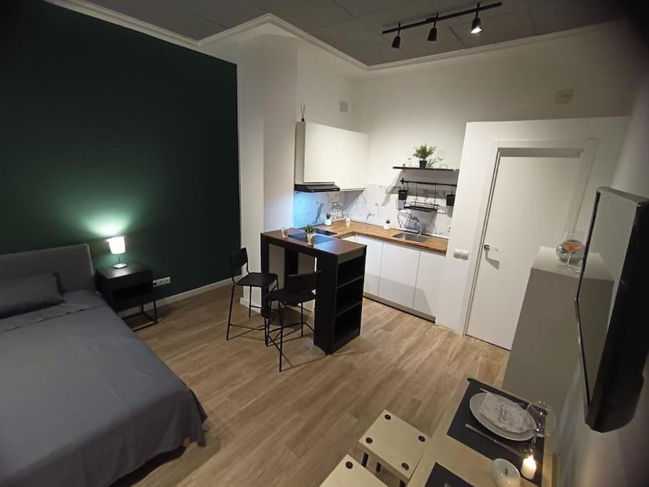 Studio20 Wifi Apartment Valencia Ngoại thất bức ảnh
